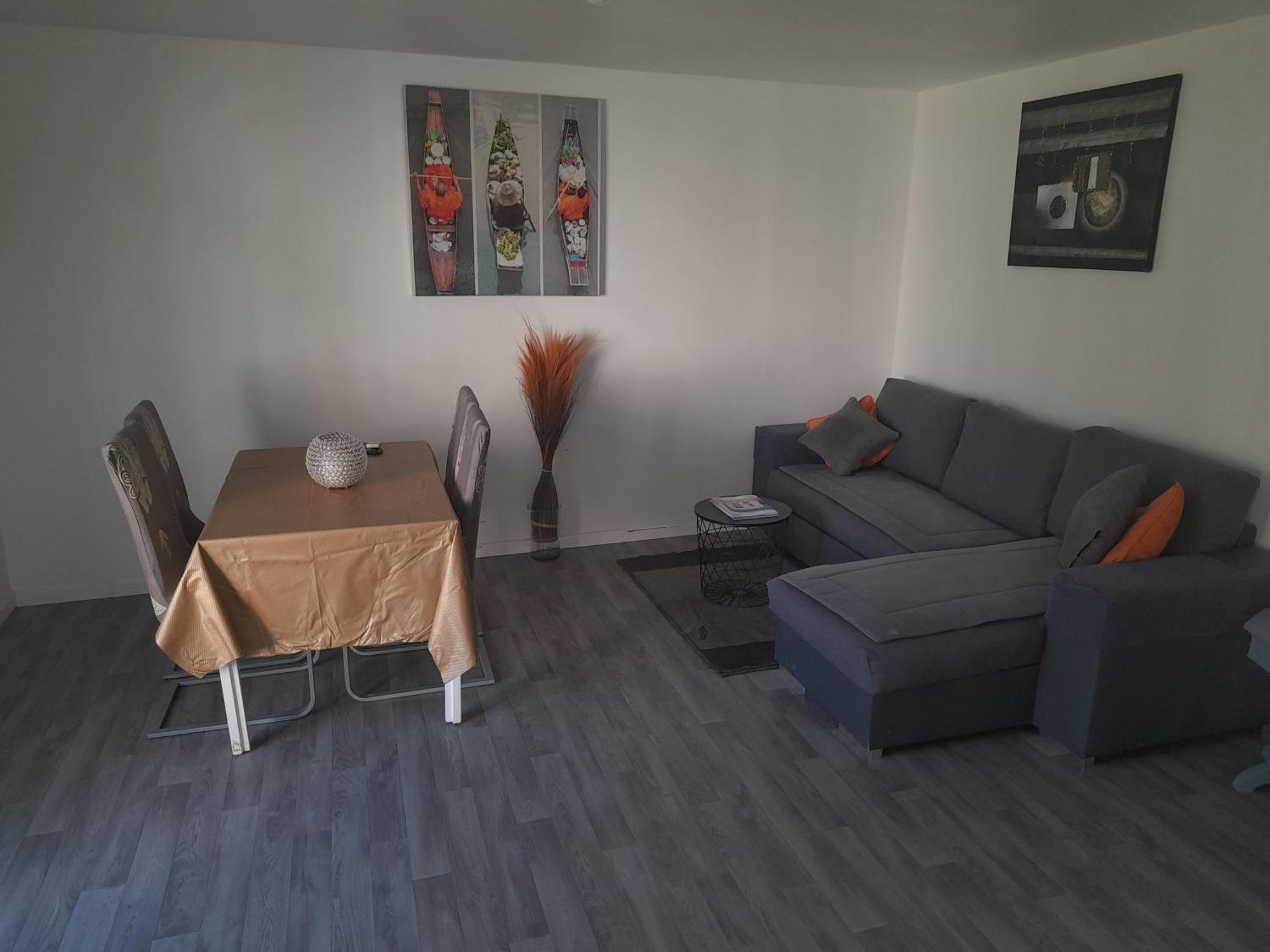 Holiday home Family House Beauvais